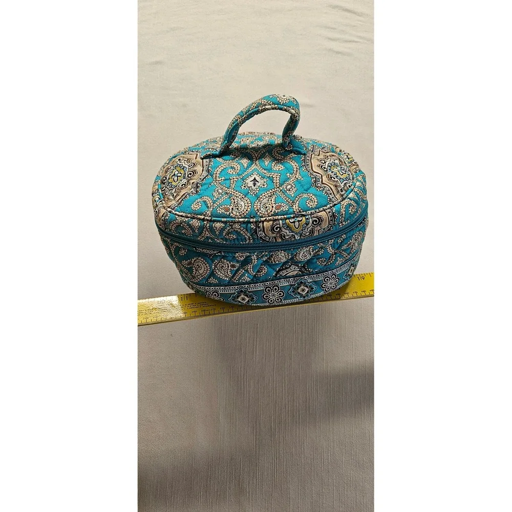 Vera Bradley Quilted Cotton Round Cosmetic Case Teal Paisley Vanity Makeup Bag